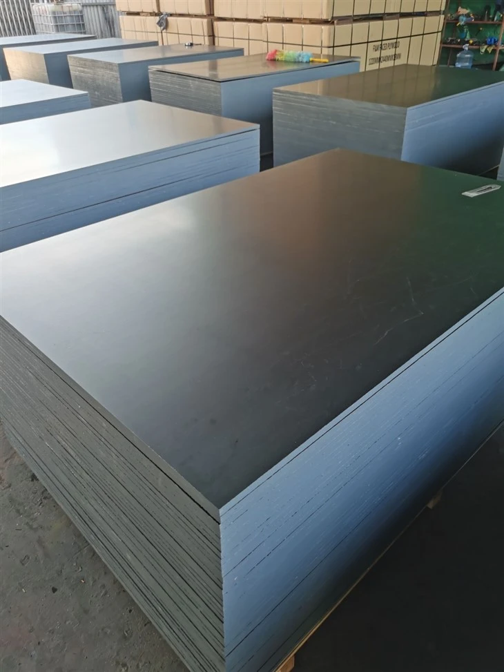 China Factory 18mm Brown/Black BP Film Faced Plywood For Construction